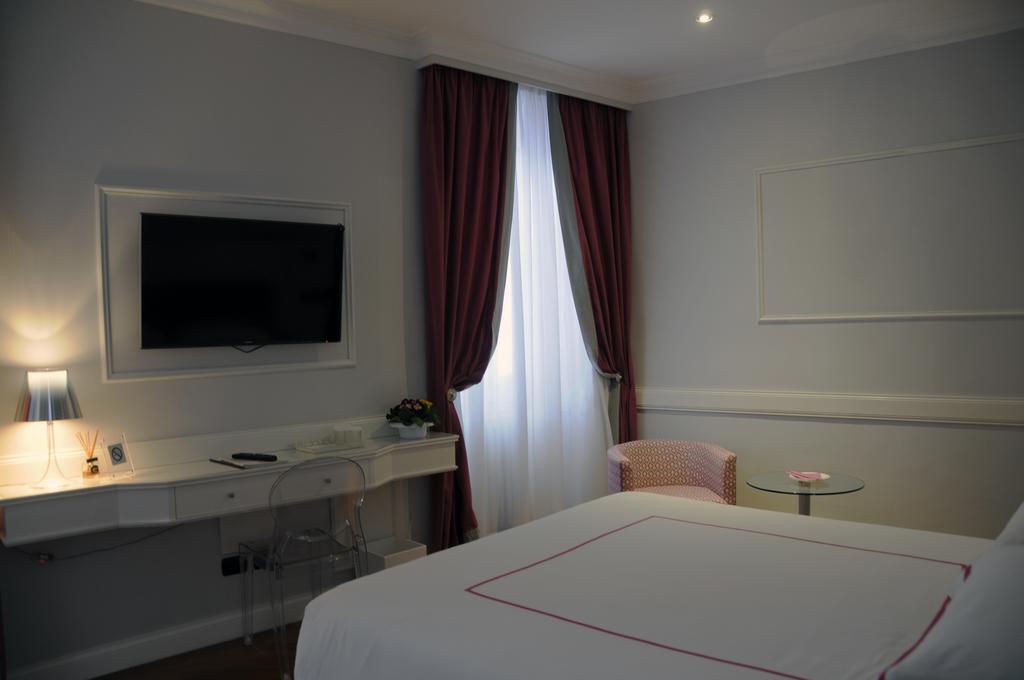Suite Fontana Di Trevi Rzym Pokój zdjęcie