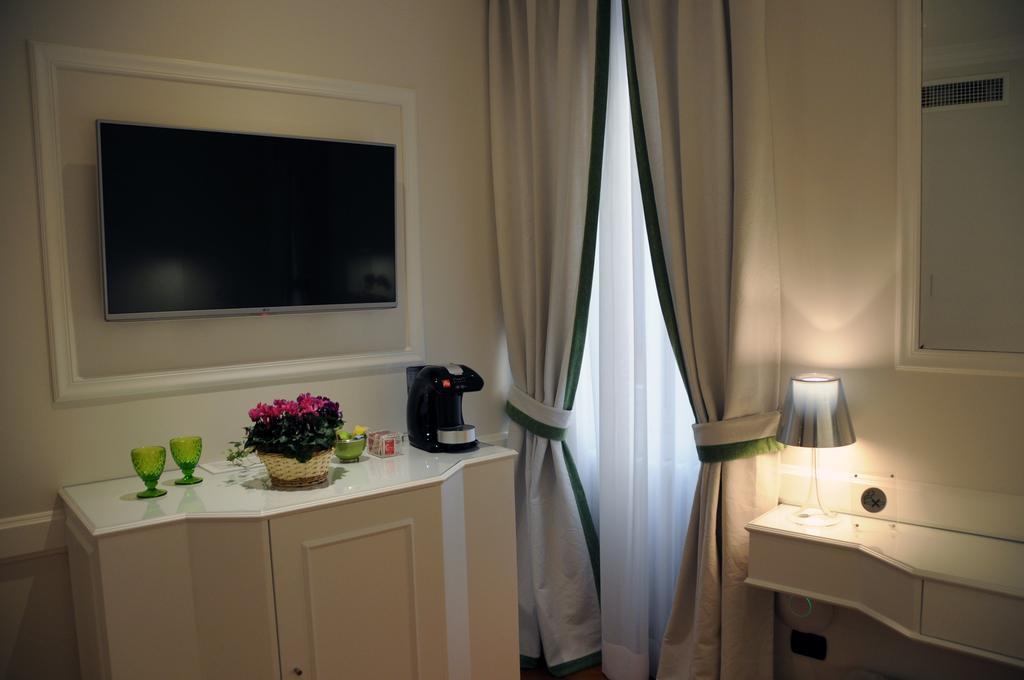 Suite Fontana Di Trevi Rzym Pokój zdjęcie