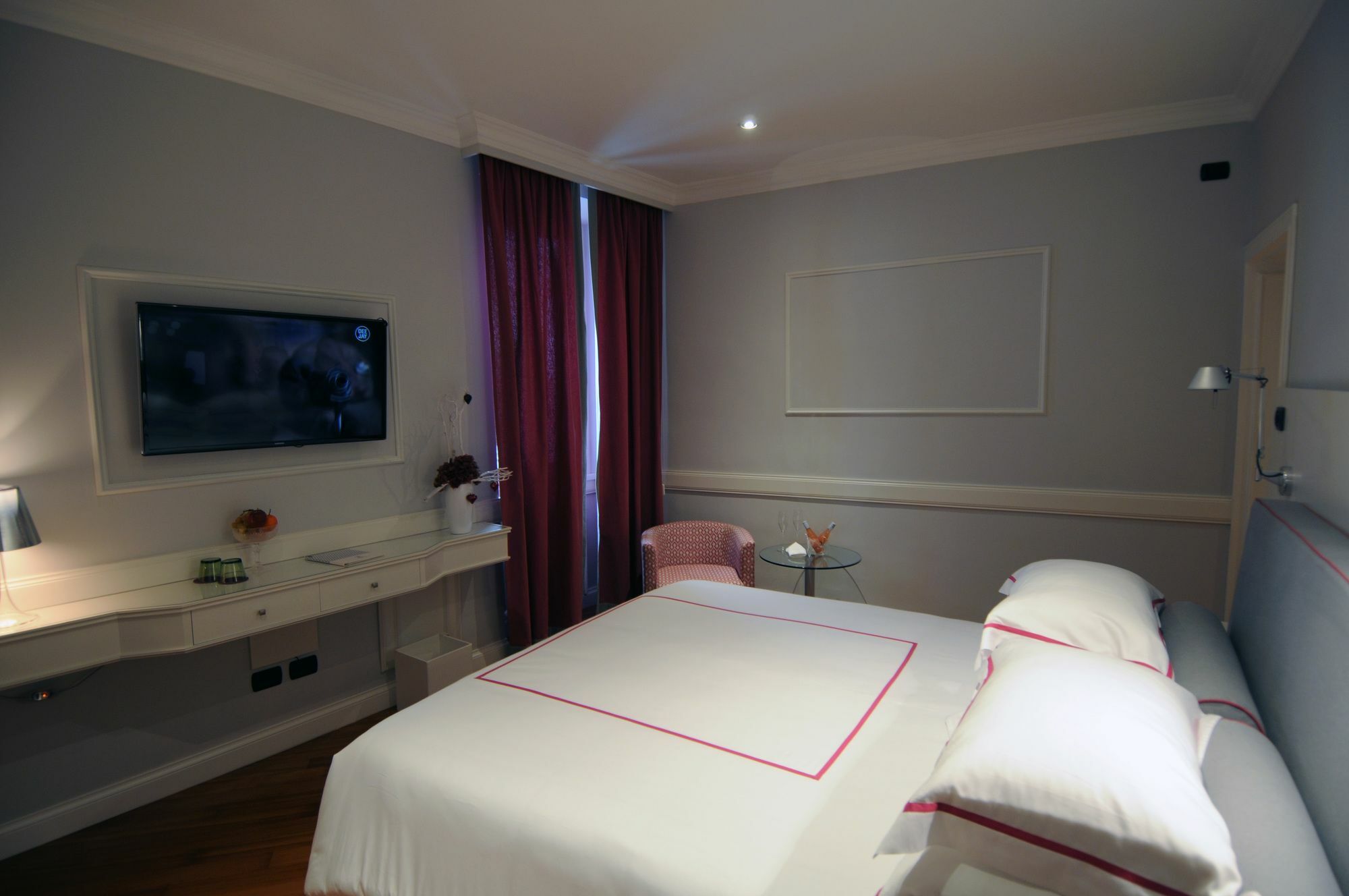 Suite Fontana Di Trevi Rzym Zewnętrze zdjęcie